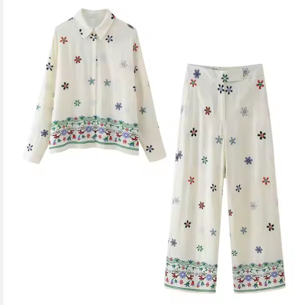 Vintage Floral Embroidered Co Ord – Women’s Long Sleeve Shirt
